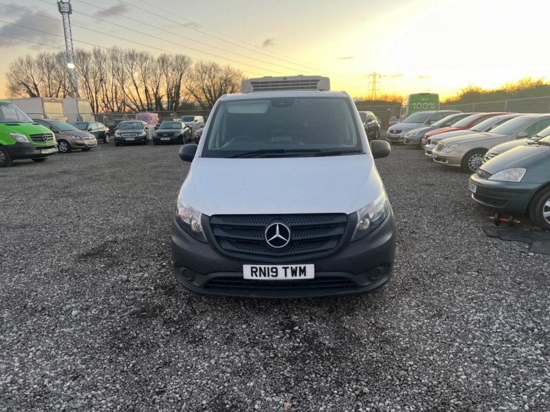 MERCEDES-BENZ VITO