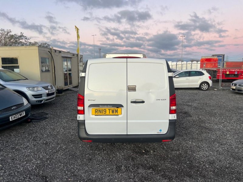 MERCEDES-BENZ VITO