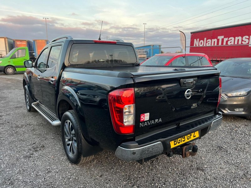 NISSAN NAVARA