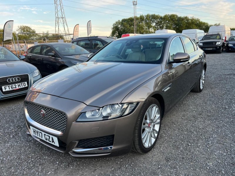 JAGUAR XF