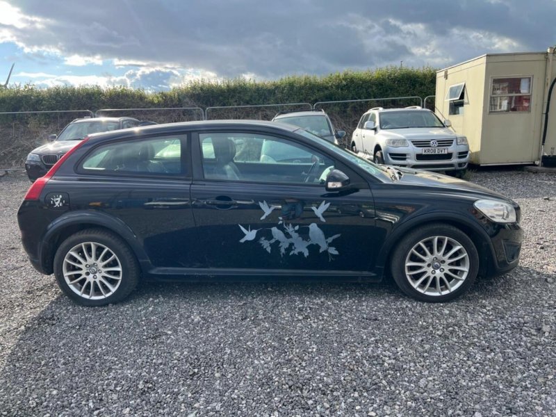 VOLVO C30