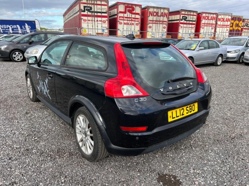 VOLVO C30