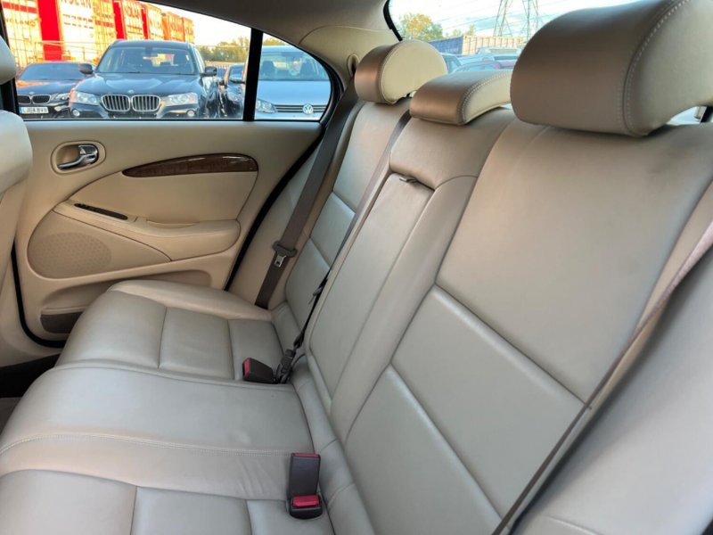 JAGUAR S-TYPE