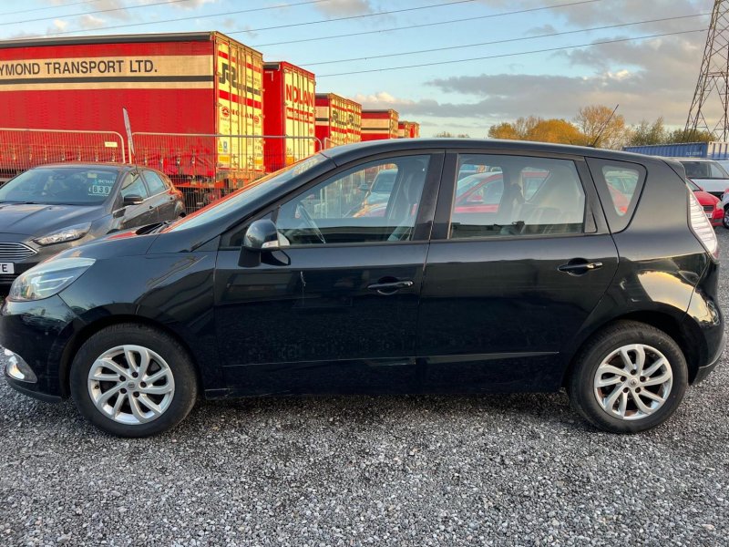 RENAULT SCENIC