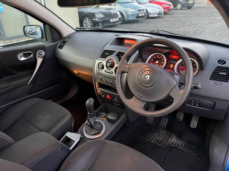 RENAULT MEGANE
