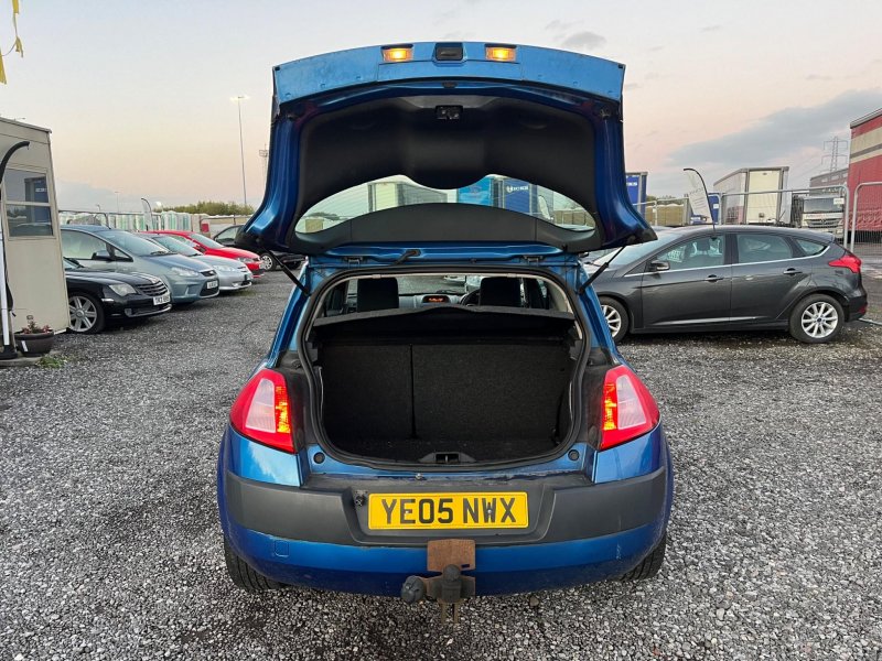 RENAULT MEGANE