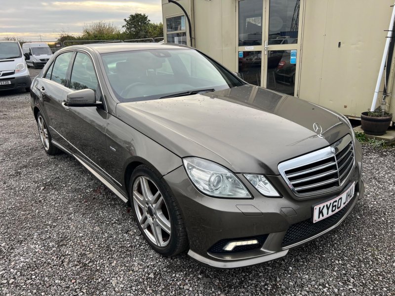MERCEDES-BENZ E CLASS