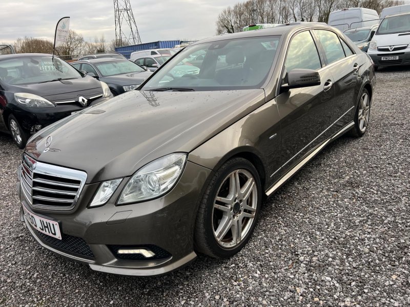 MERCEDES-BENZ E CLASS