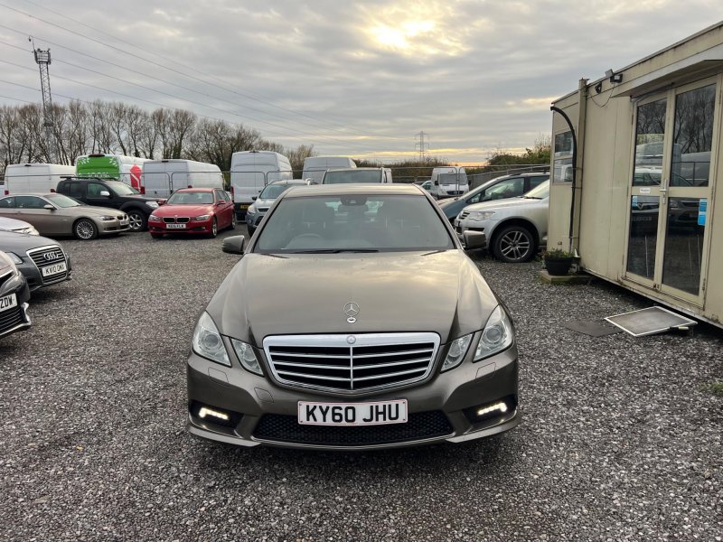 MERCEDES-BENZ E CLASS