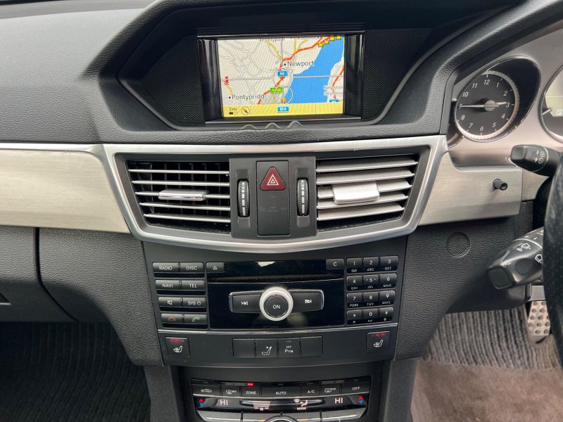 MERCEDES-BENZ E CLASS