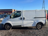 VAUXHALL VIVARO
