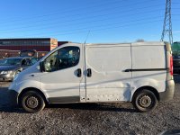 VAUXHALL VIVARO