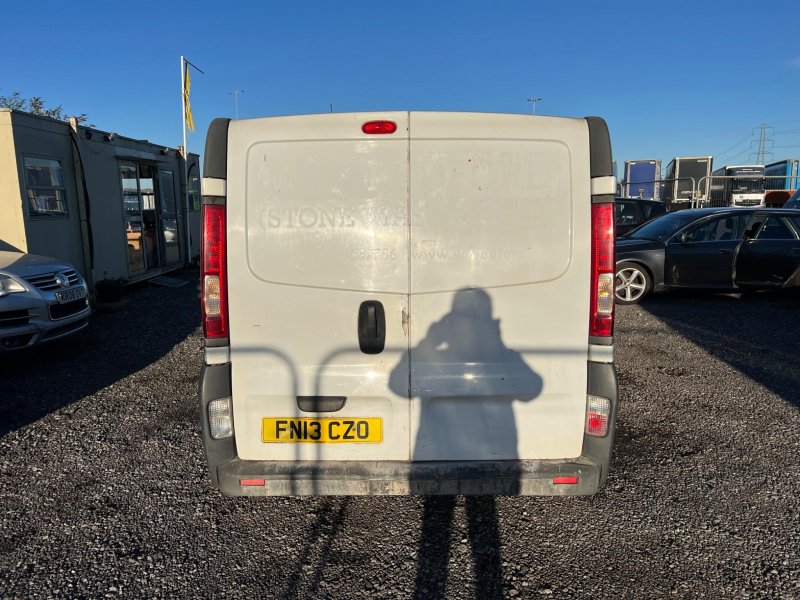 VAUXHALL VIVARO