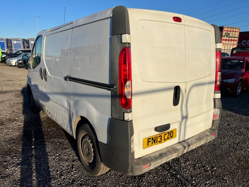 VAUXHALL VIVARO