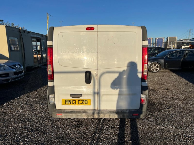 VAUXHALL VIVARO