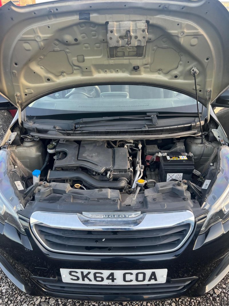 PEUGEOT 108