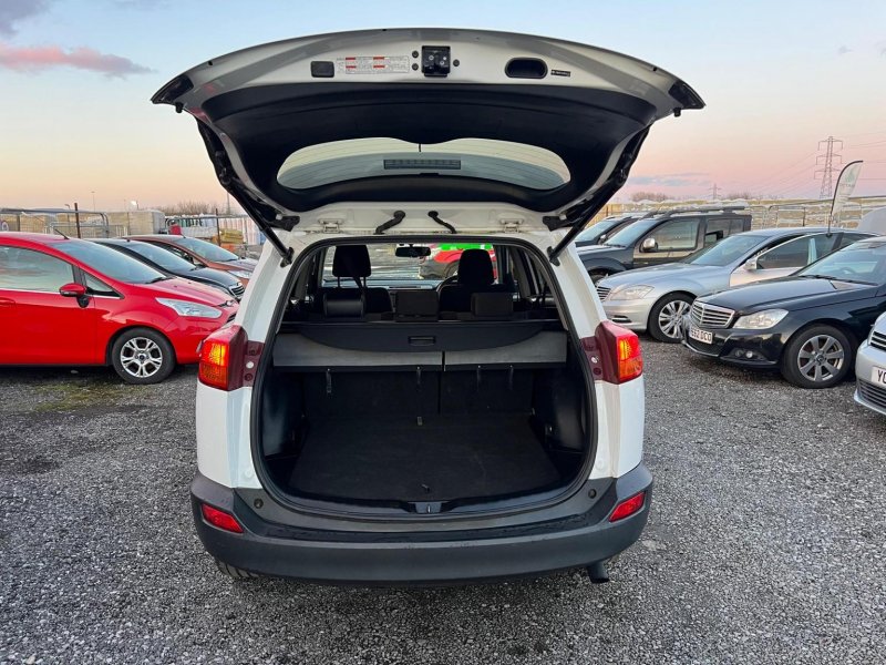 TOYOTA RAV4