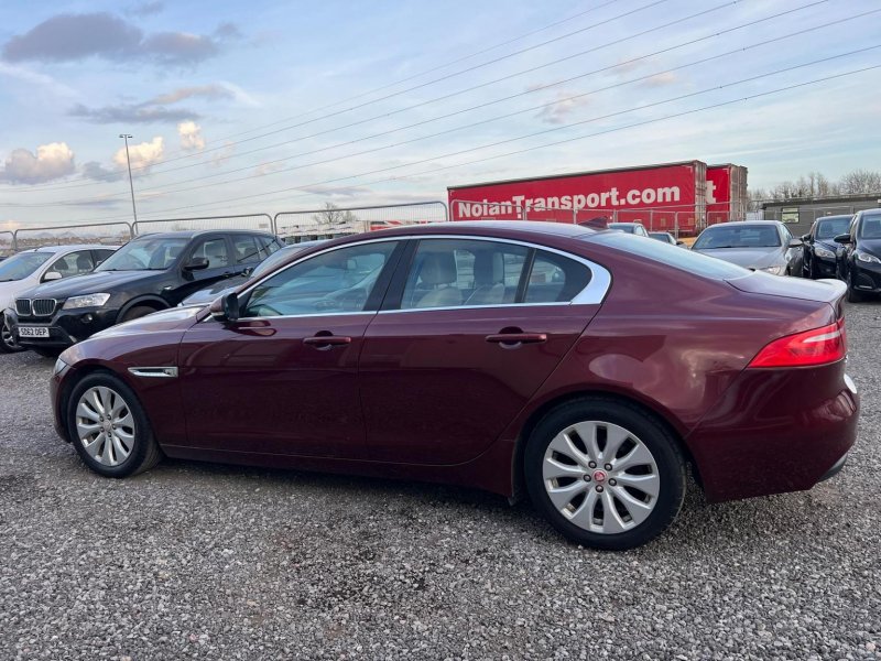 JAGUAR XE