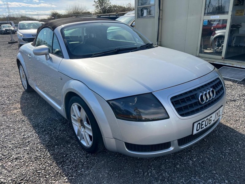AUDI TT