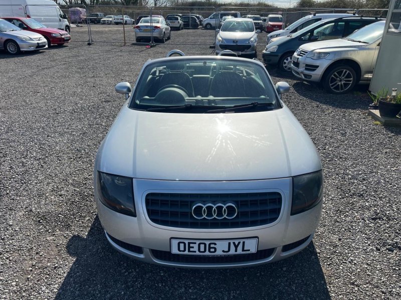 AUDI TT