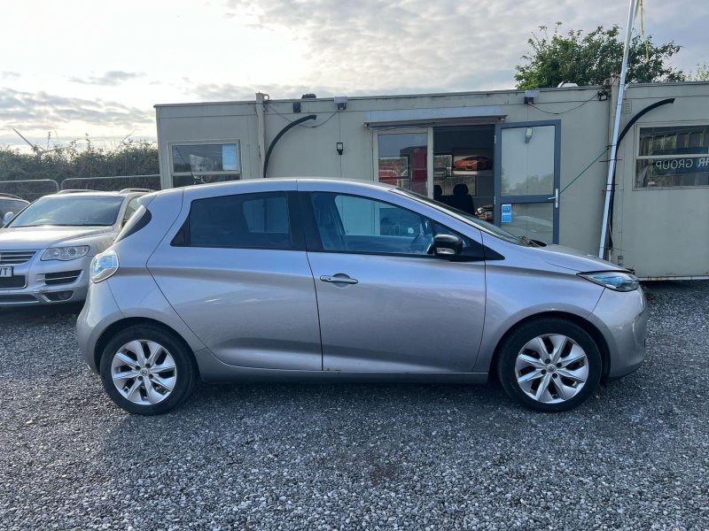 RENAULT ZOE