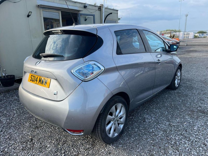 RENAULT ZOE