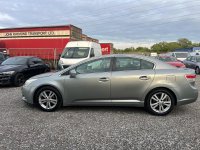 TOYOTA AVENSIS