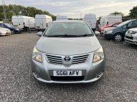 TOYOTA AVENSIS