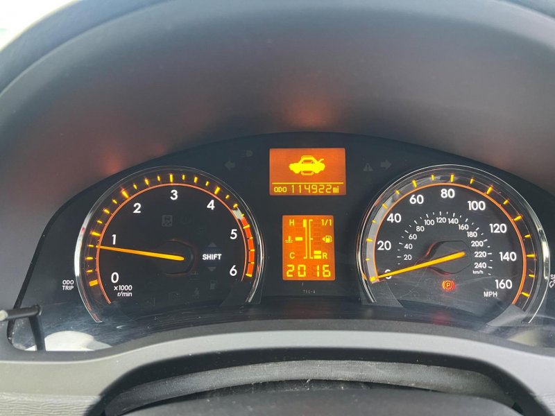 TOYOTA AVENSIS