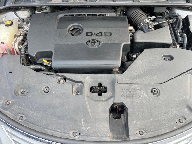 TOYOTA AVENSIS