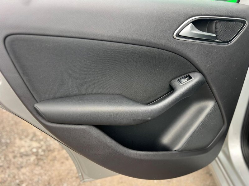 MERCEDES-BENZ B CLASS