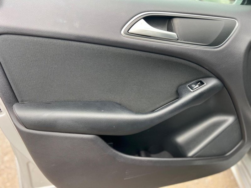 MERCEDES-BENZ B CLASS