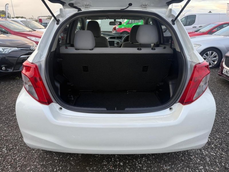 TOYOTA VITZ