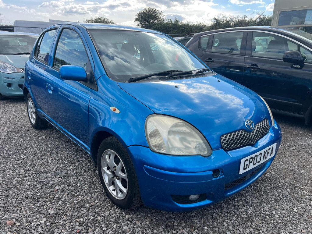 2003 Toyota YARIS